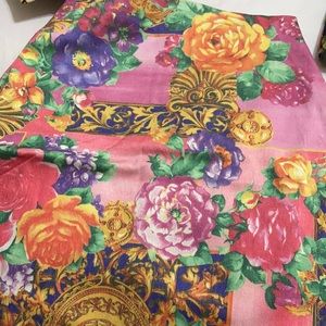 Beverly Hills Boutique Stretch Mini skirt